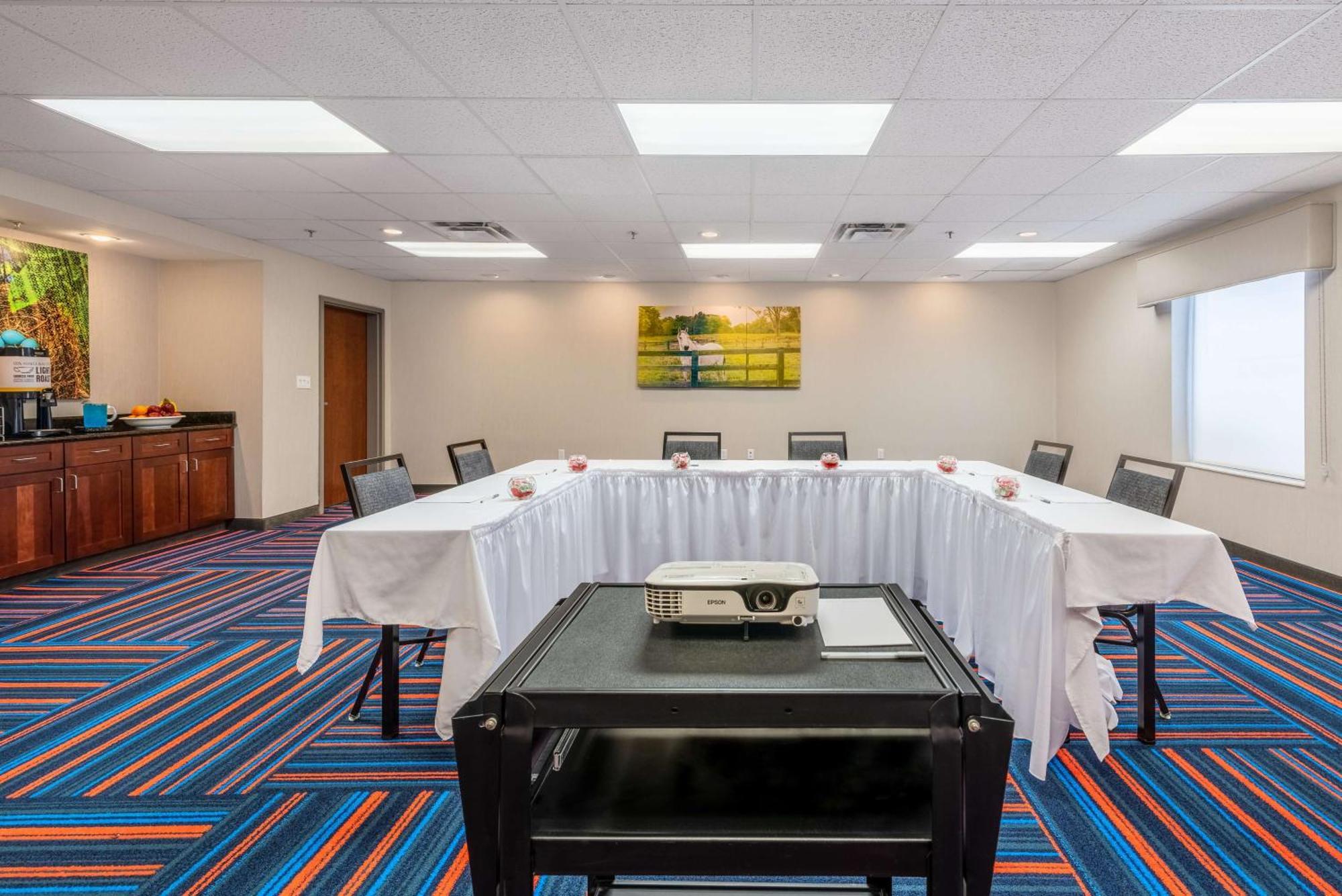 Hampton Inn & Suites Hopkinsville Bagian luar foto